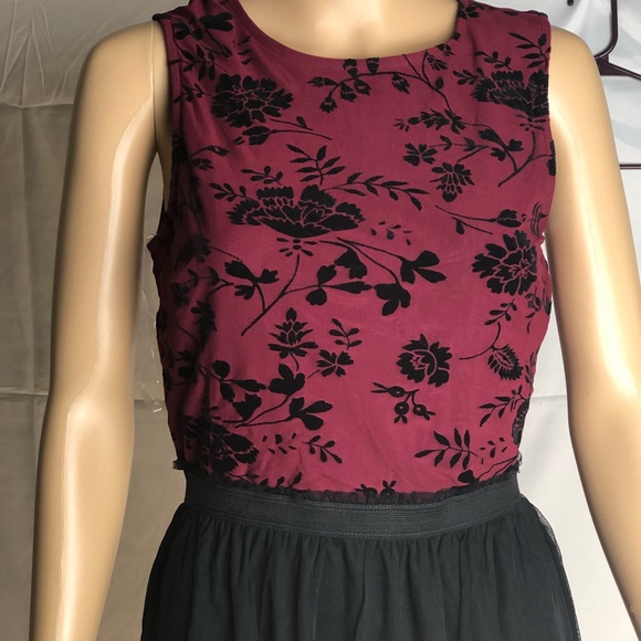 Speechless dress MSRP $89 - Picture 2 of 4